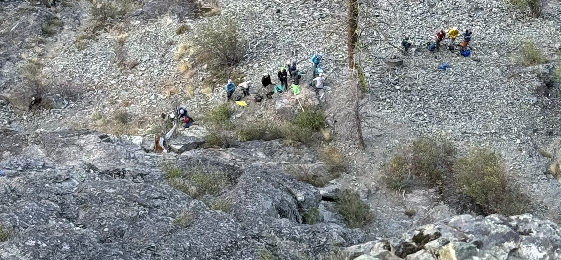 A conga line of folks waiting to get on the climb.